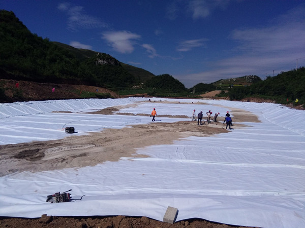 金华水产养殖用土工膜,氧化塘hdpe土工膜图片第2张-盈旭土工材料